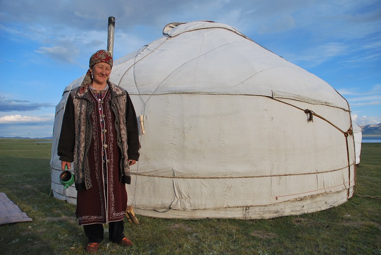 Read more about the article Kirgizja: Wśród jurt
